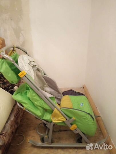 Детские санки с колесами