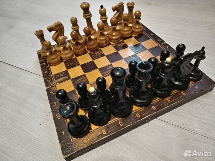 Шахматы деревянные, шашки