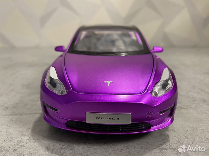 Машинка металлическая тесла