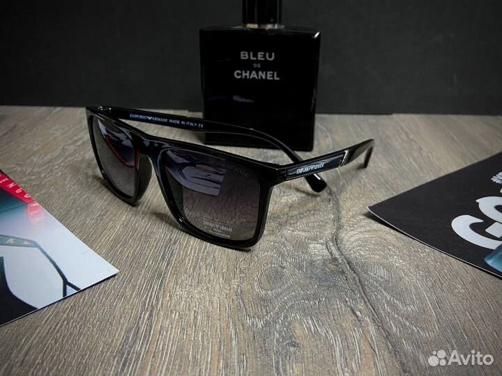 Солнечные очки Armani