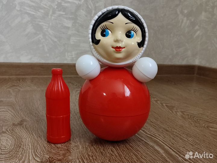 Неваляшка большая