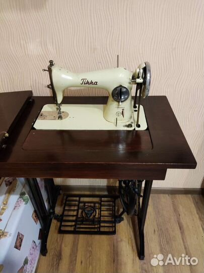 Швейная машина tikka