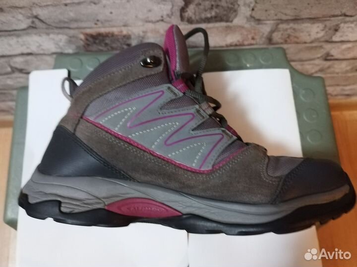 Ботинки Salomon на девочку