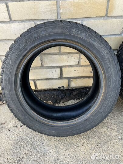 Goodyear UltraGrip Extreme 205/55 R16