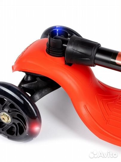 Самокат детский boss (светящиеся колеса) красный