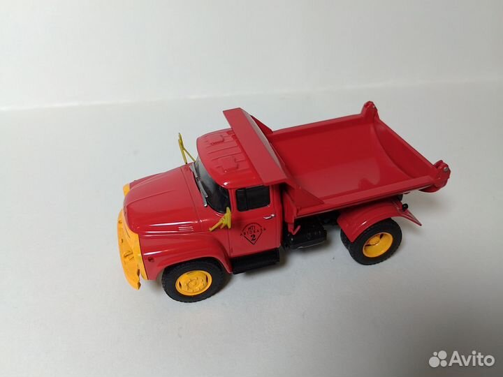 Зил-ммз-555 Автоистория 1:43