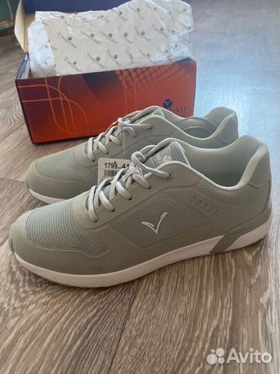 Кроссовки женские 41 размер