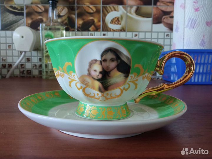 Чайная чашка с блюдцем