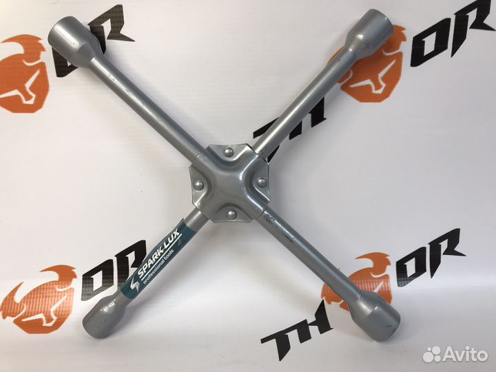 Балонный ключ крестообразный