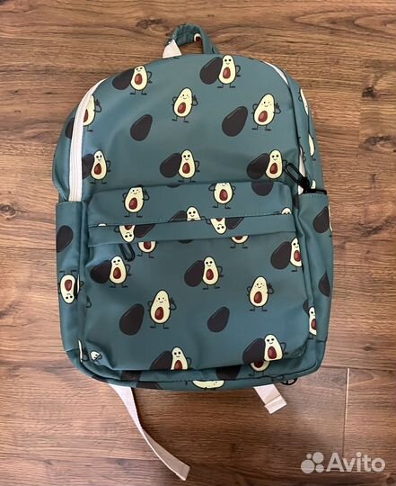 Портфель с авокадо