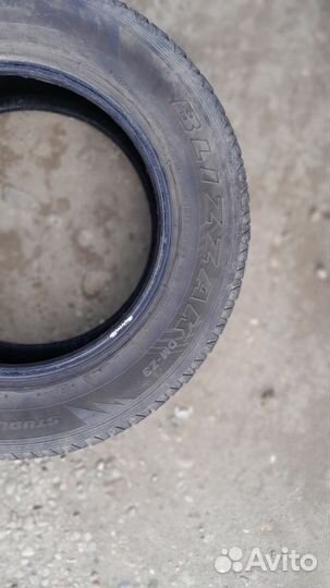 Bridgestone Blizzak DM-Z3 215/70 R16