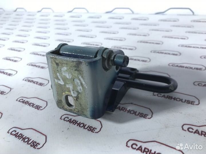 Петля двери задняя левая Audi A6 C5 2.4 ARJ 1998