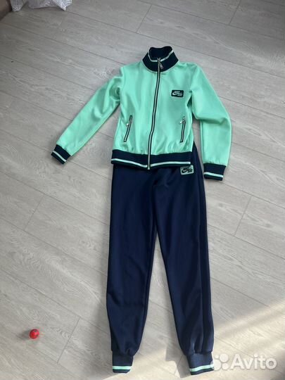 Спортивный костюм nike женский 40-42