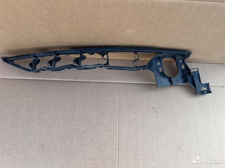 Крепление крыла правый BMW x5 e70