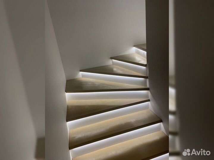 Ступени для лестниц и другие комплектующие К