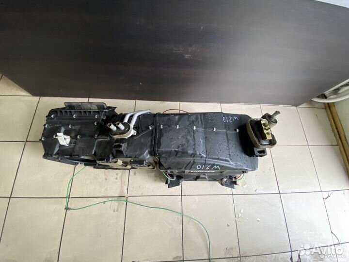 Корпус печки Mercedes-Benz W210