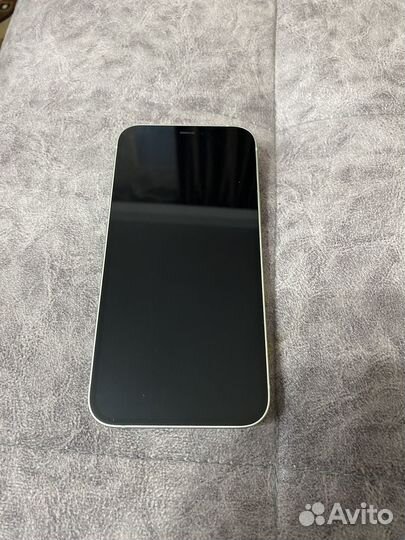iPhone 12, 64 ГБ