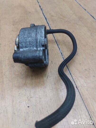 Вакуумный насос Ford Focus 2 G8DA 2010