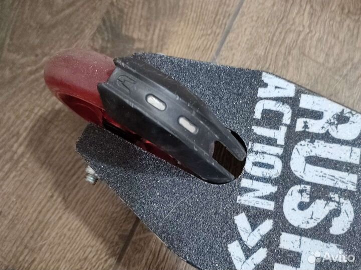 Трюковой самокат