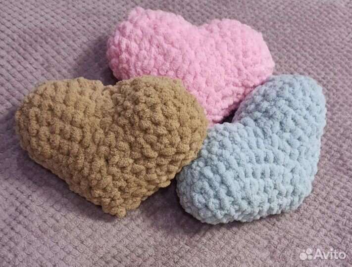 Сердечки вязаные для интерьера