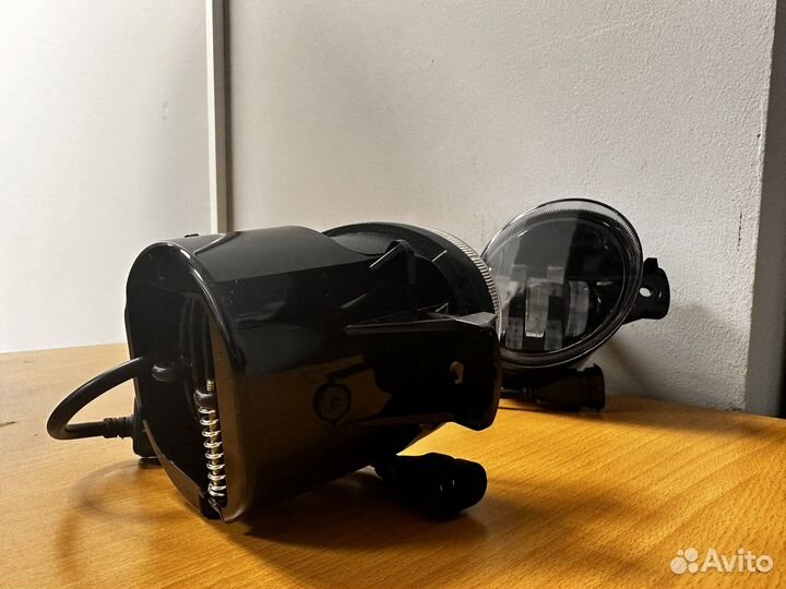 Противотуманная фара, светодиодная на ниссан