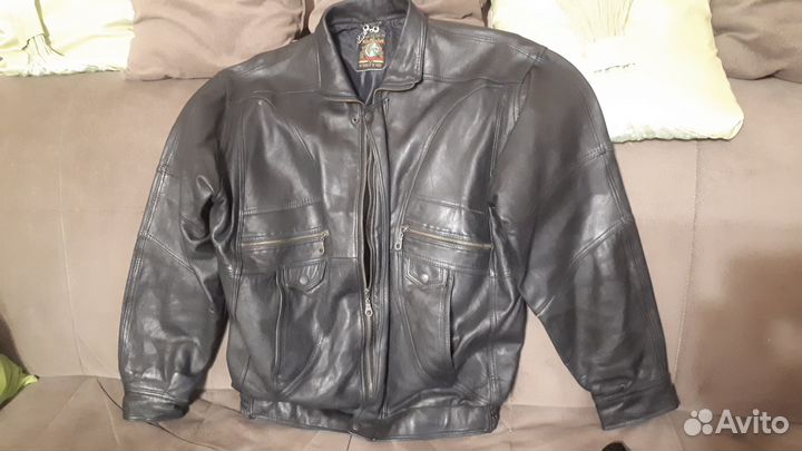Кожаная куртка 52-54