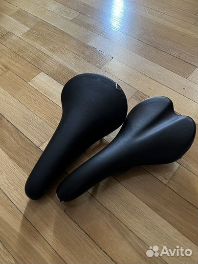 Два седла для велосипеда