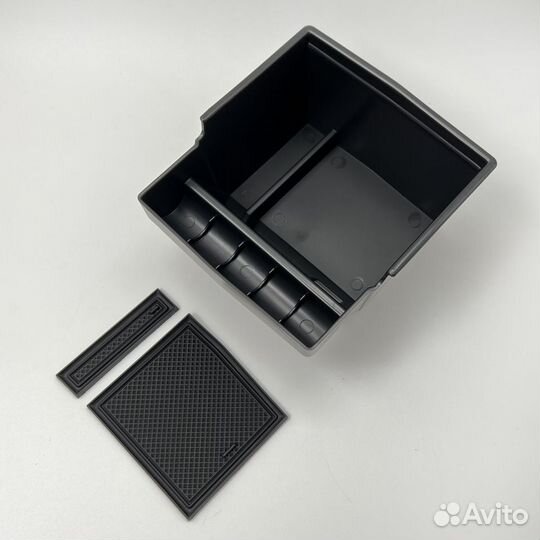 Органайзер в подлокотник Subaru Forester 13-18г