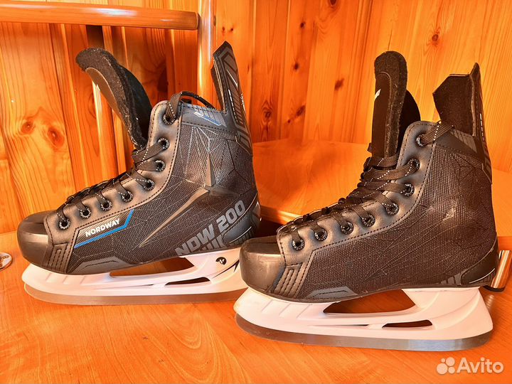 Коньки хоккейные 40
