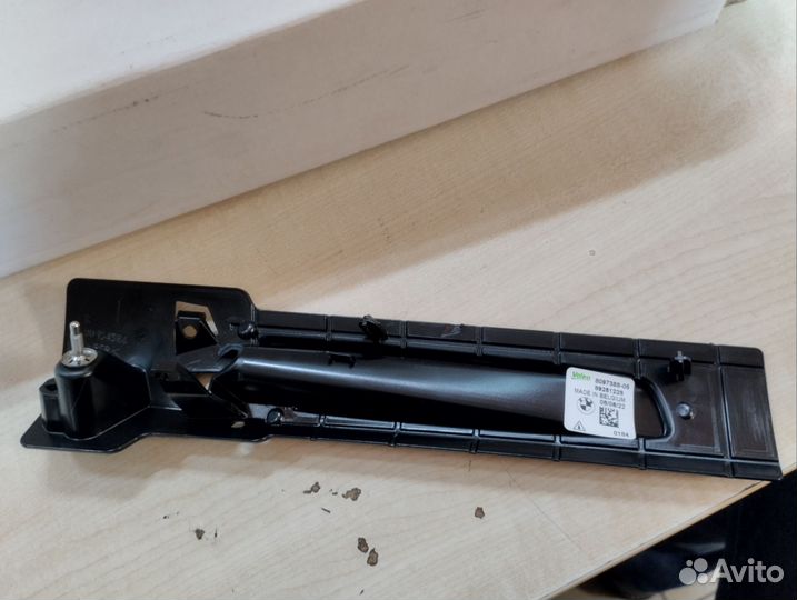 Держатель свет модуля прав BMW X5 G05 63148097358