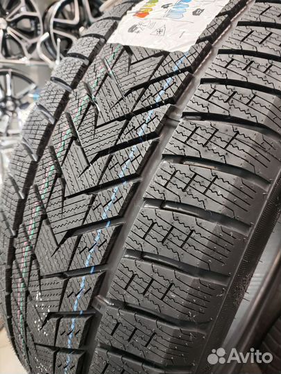 Grenlander IceHawke II 265/45 R21 108H