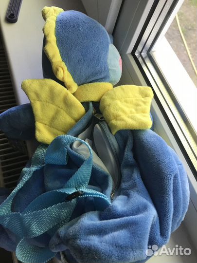 Игрушка-рюкзак динозаврик