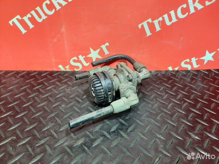 Выпускной клапан с глушителем