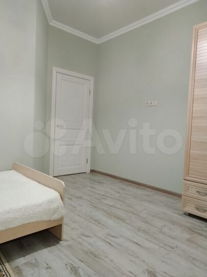 Дом 170 м² на участке 6 сот.