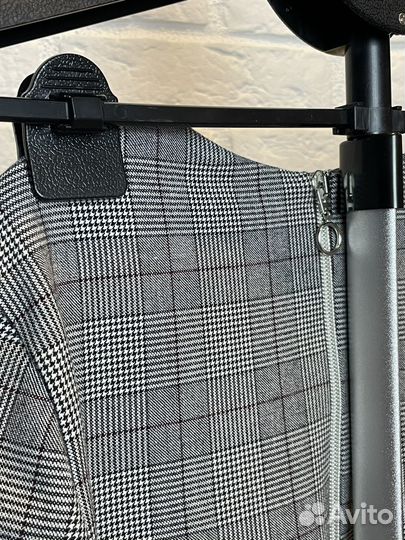 Платье zara с длинным рукавом