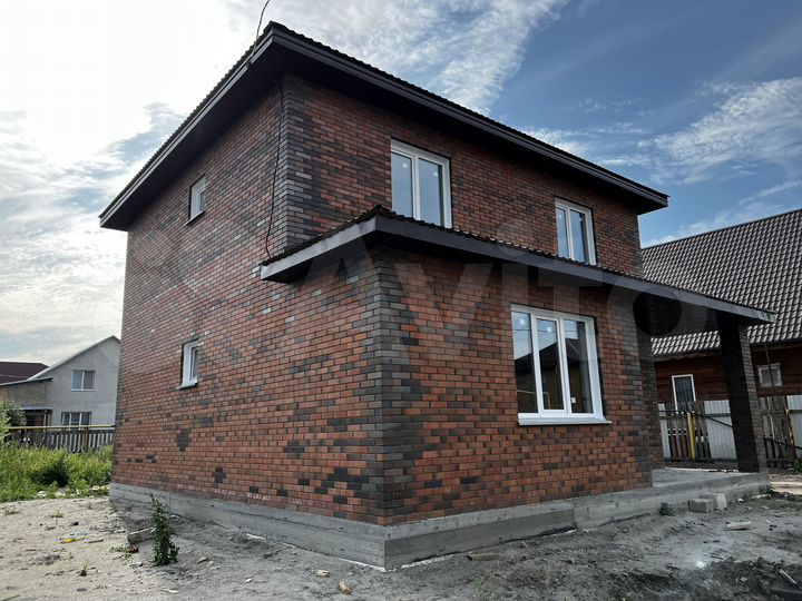 Коттедж 120 м² на участке 6 сот.