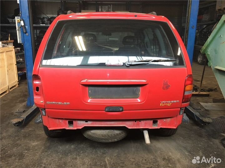 Разбор на запчасти Chrysler Voyager