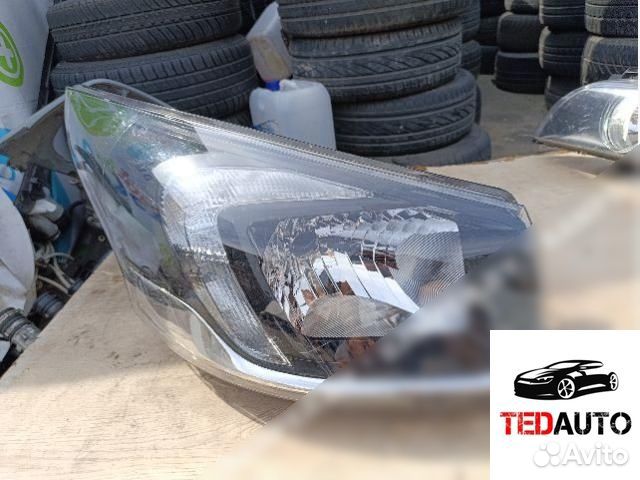Фара правая, Renault Trafic 2017