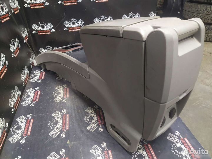 Подлокотник монитор тоннель Кадиллак срх SRX 1