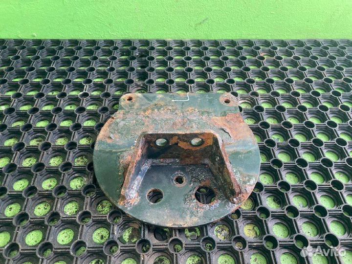 Кронштейн пневмоподушки MAN TGX