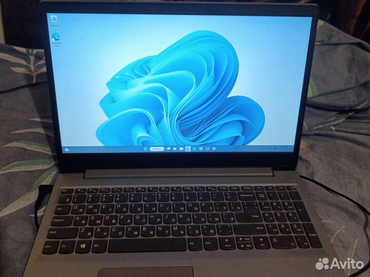 Ноутбук lenovo