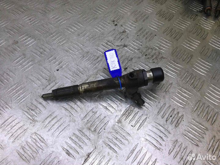 Форсунка Renault Laguna 8200294788; 8200842205; 16