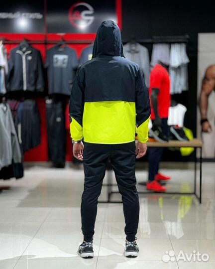 Ветровка Under Armour Legacy Windbreaker