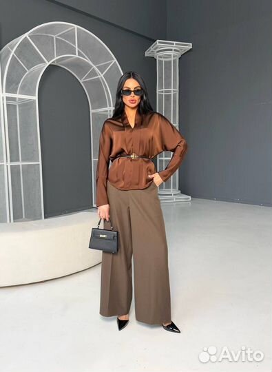 Стильная блузка ремешок в комплекте