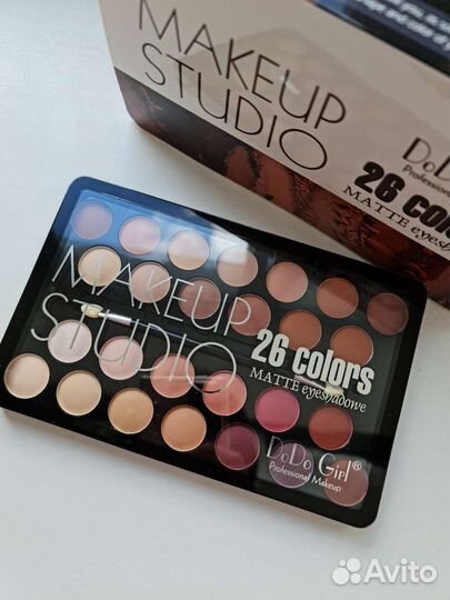 Палетка теней для век