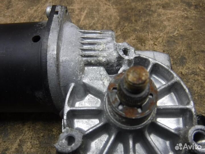 Моторчик стеклоочистителя передний Lexus RX 300 33