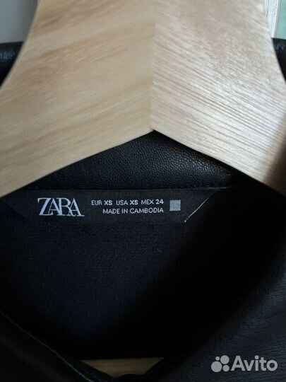 Платье zara экокожа