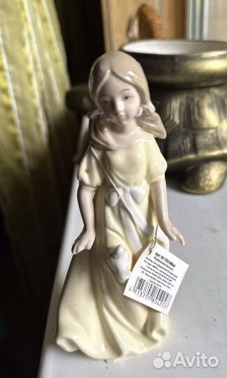 Статуэтки фарфор