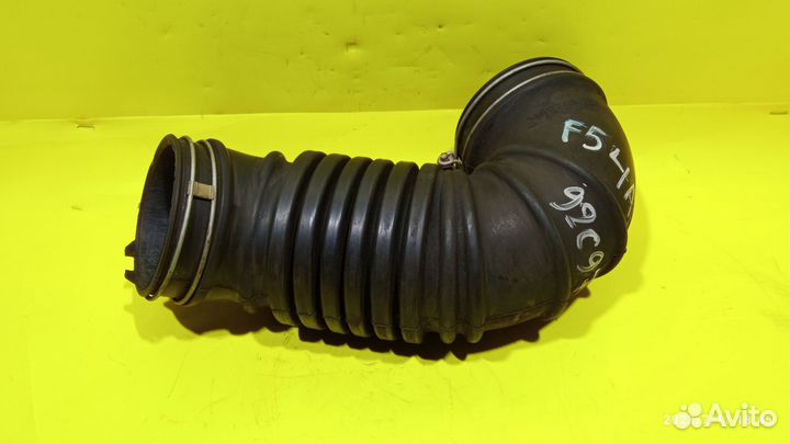 Патрубок фильтра Mitsubishi Outlander XL