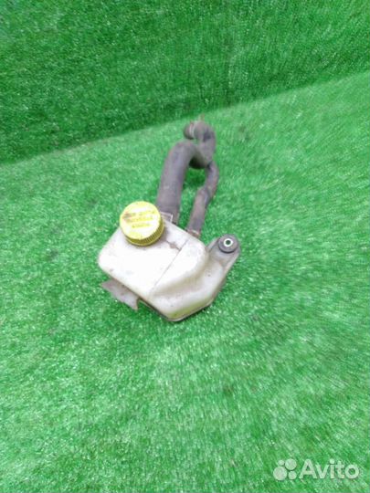 Бачок гур Mazda 323 BA